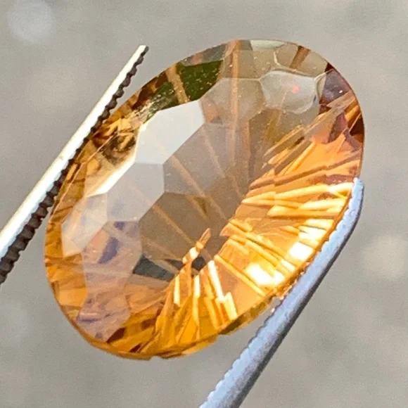 9.30 Carats Natural Citrine Nice Cut Gemstone - Picture 8 of 17